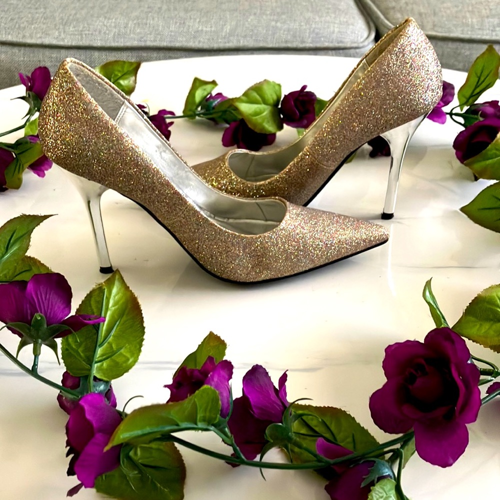 Size 7 Paprika Sparkling high heels